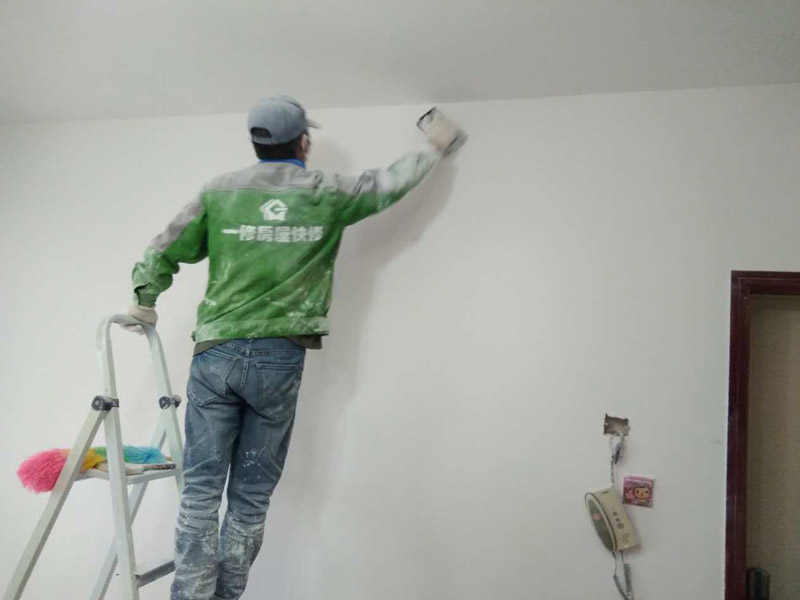 安康工装油漆工-安康墙面刷漆费用-安康工装和家装区别在哪