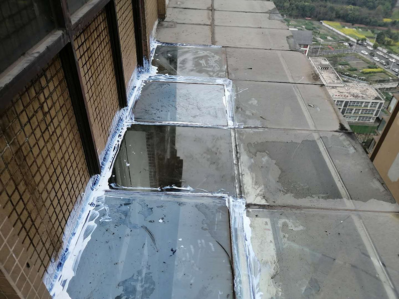 苏州常熟玻璃房顶漏水维修(图1)
