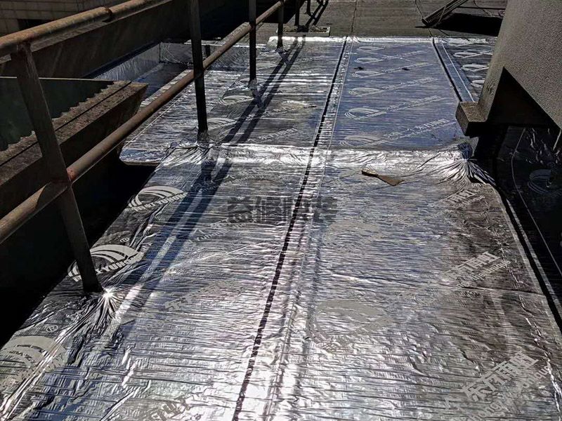 上海宝山区屋顶防水卷材维修(图1)