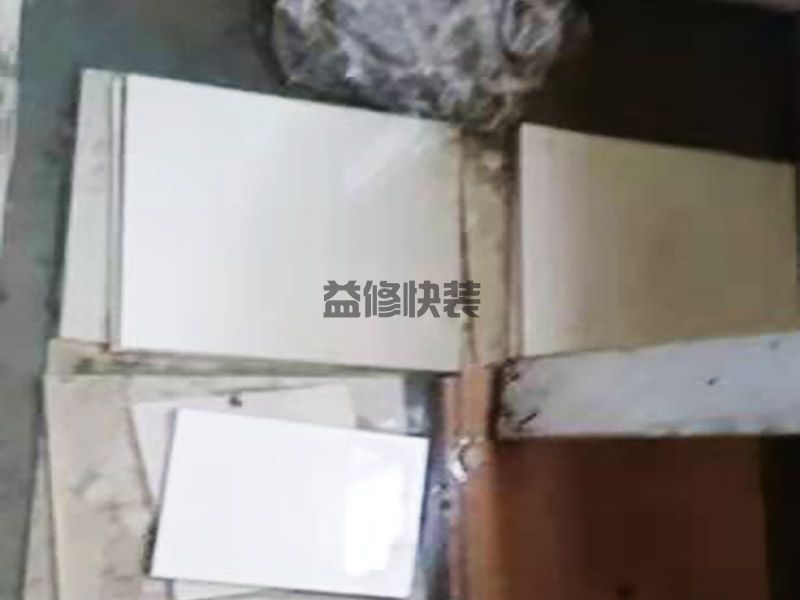 天津红桥区厕所贴砖,厨房改造,推拉门维修(图3)