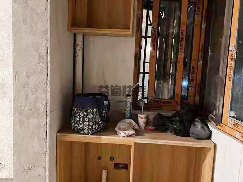 成都龙泉驿客厅阳台装修,卫生间改造,厨房翻新(图3)