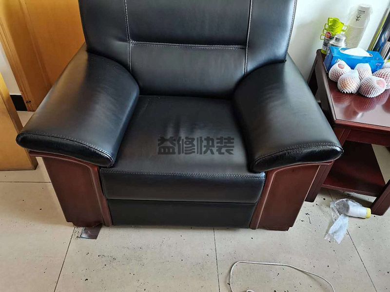 重庆沙发换皮费用是多少_重庆沙发换皮怎么做_重庆沙发换皮师傅电话(图1)