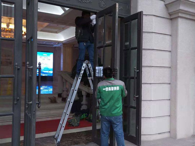 广安市雨棚维修的方法_广安市雨棚维修具体步骤_广安市雨棚维修价格(图1)