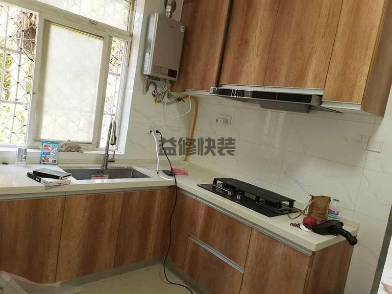 贵阳市厨房装修如何设计橱柜高度更合适